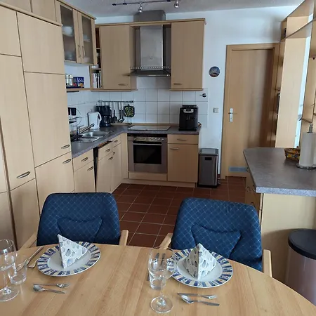 7, Strandstrasse 30 Апартаменты *