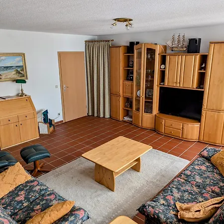 7, Strandstrasse 30 *